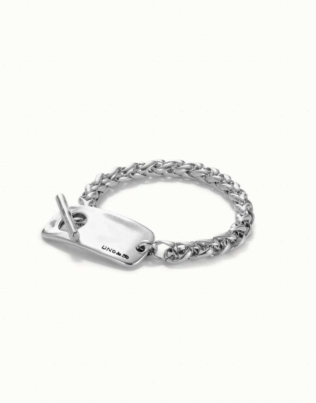 UNOde50 stylish bracelet crafted with unique design, perfect for elegant fashion accessories and everyday wear.