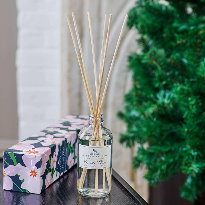 Vanilla Fleur Diffuser | Artisans.