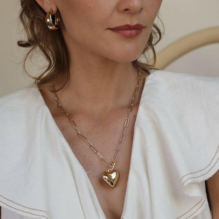 Puffed Heart on Toggle Chain Necklace | Artisans.