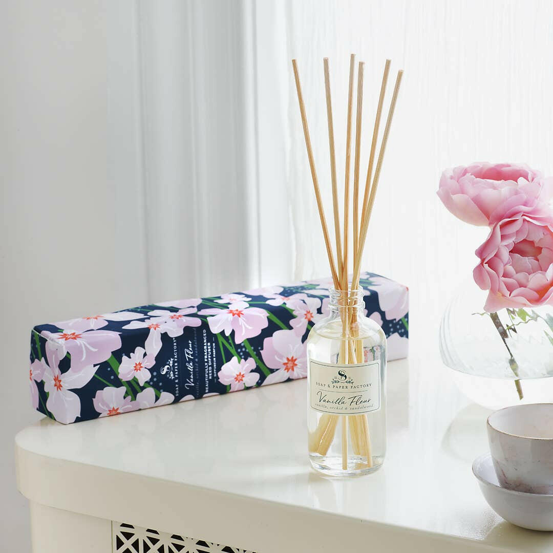 Vanilla Fleur Diffuser | Artisans.