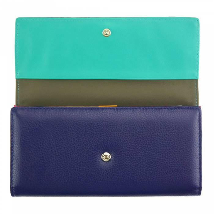 Elegant leather wallet showcasing fine craftsmanship and timeless style, perfect for sophisticated accessory collections.