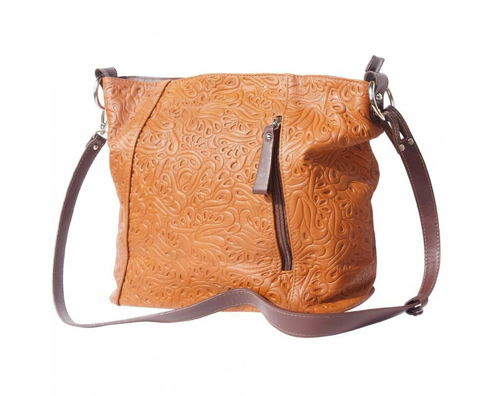 Elegant leather shoulder bag designed for durability and style, perfect for professional use and daily wear.