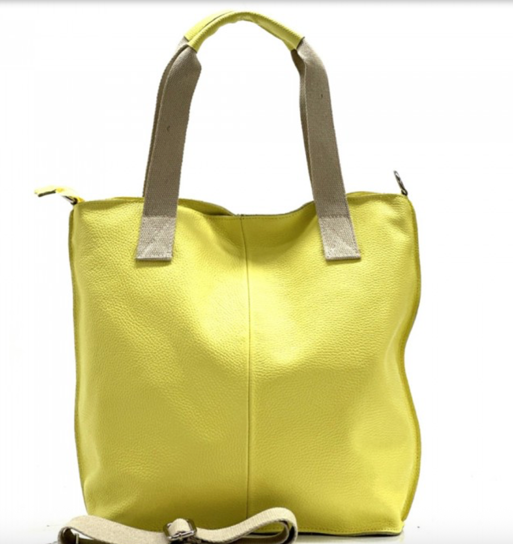 Elegant leather tote bag showcasing exquisite craftsmanship and luxurious design, perfect for sophisticated style.