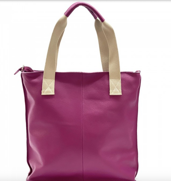 Elegant leather tote bag showcasing exquisite craftsmanship and luxurious design, perfect for sophisticated style.