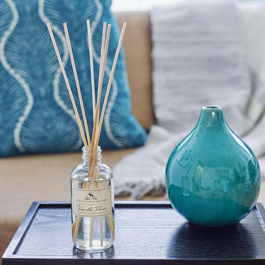 Vanilla Fleur Diffuser | Artisans.