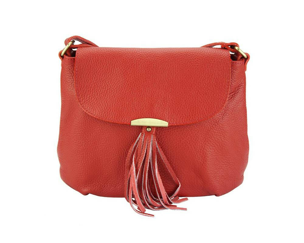 Elegant leather purse showcasing premium craftsmanship and durable material, perfect for sophisticated style and everyday use.