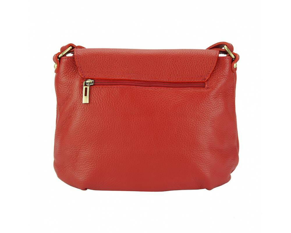 Elegant leather purse showcasing premium craftsmanship and durable material, perfect for sophisticated style and everyday use.