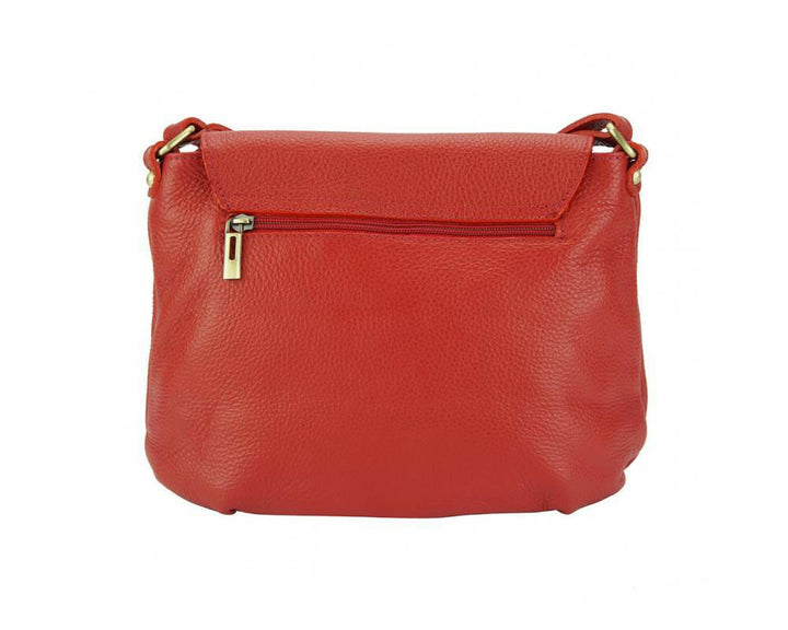 Elegant leather purse showcasing premium craftsmanship and durable material, perfect for sophisticated style and everyday use.