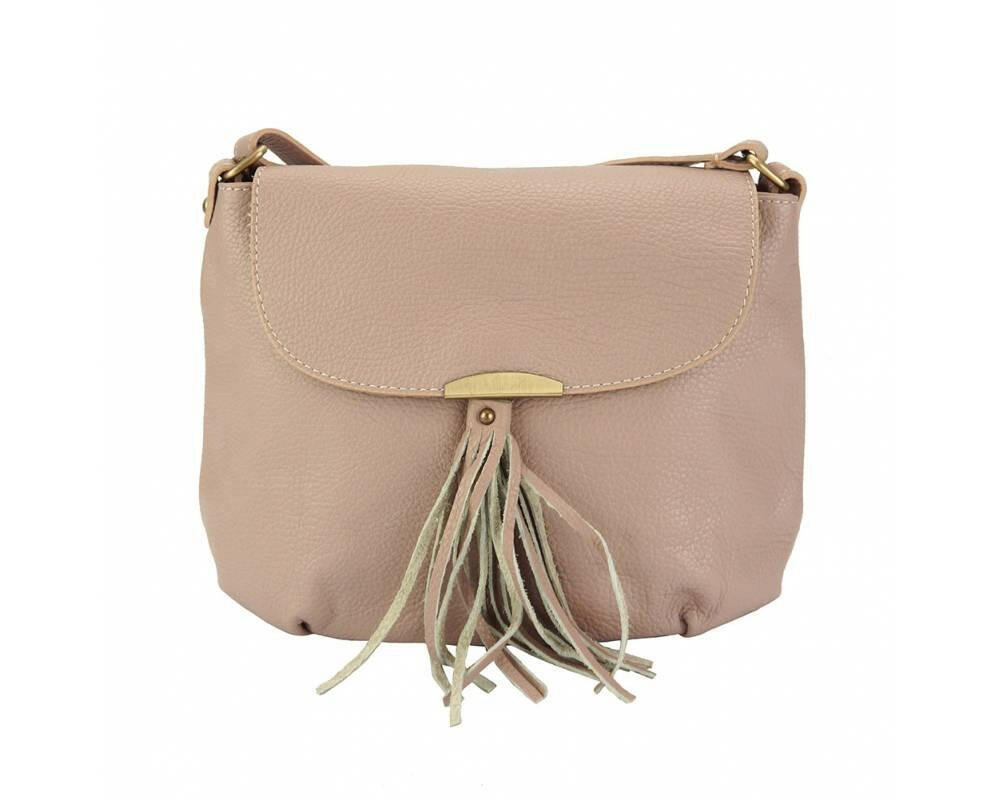 Elegant leather purse showcasing premium craftsmanship and durable material, perfect for sophisticated style and everyday use.