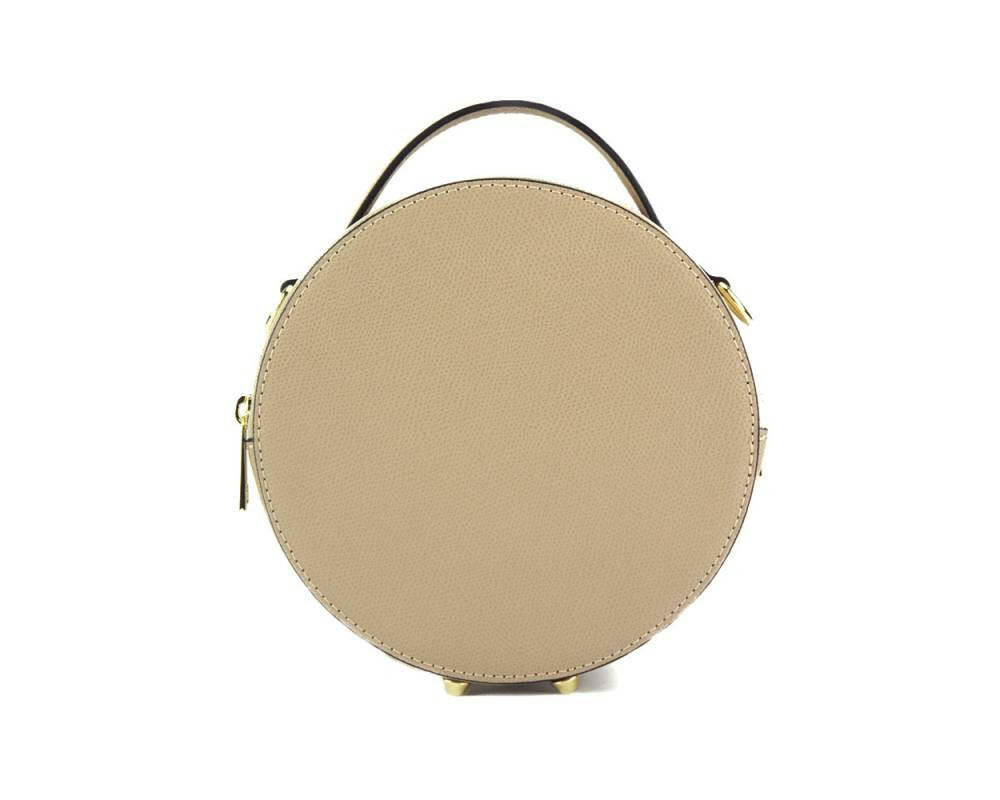 Elegant leather handbag showcasing premium craftsmanship and timeless style for sophisticated fashion enthusiasts.