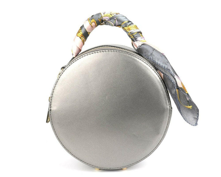 Elegant leather handbag showcasing premium craftsmanship and timeless style for sophisticated fashion enthusiasts.