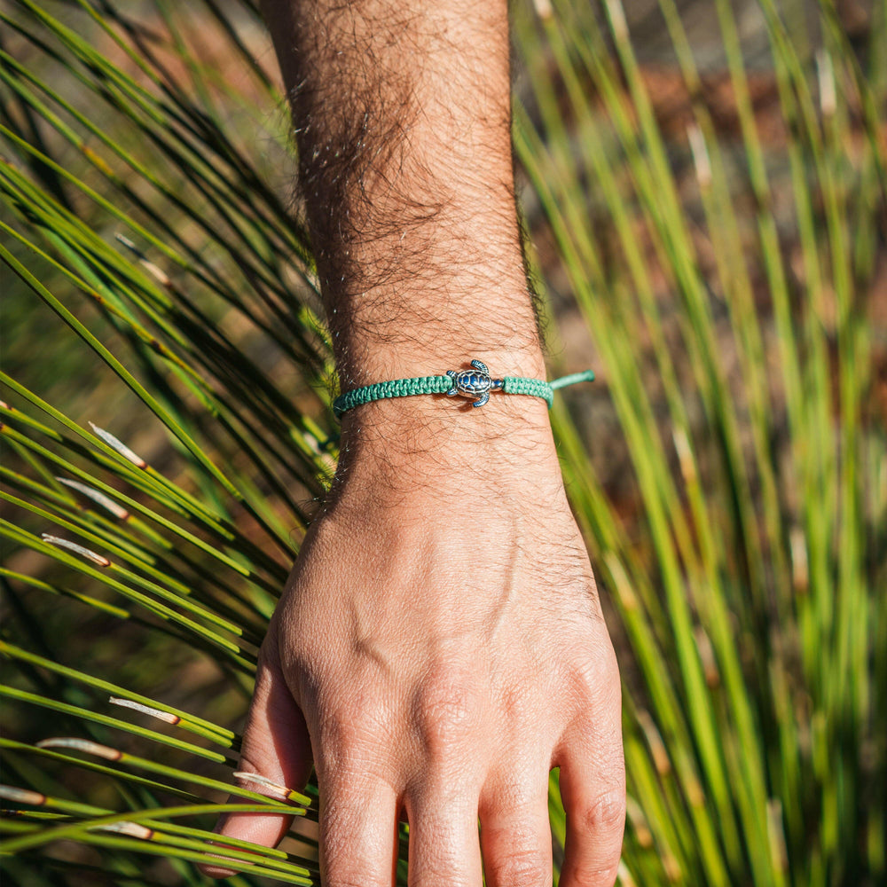 4ocean Sea Turtle Rescue Bracelet | Artisans.